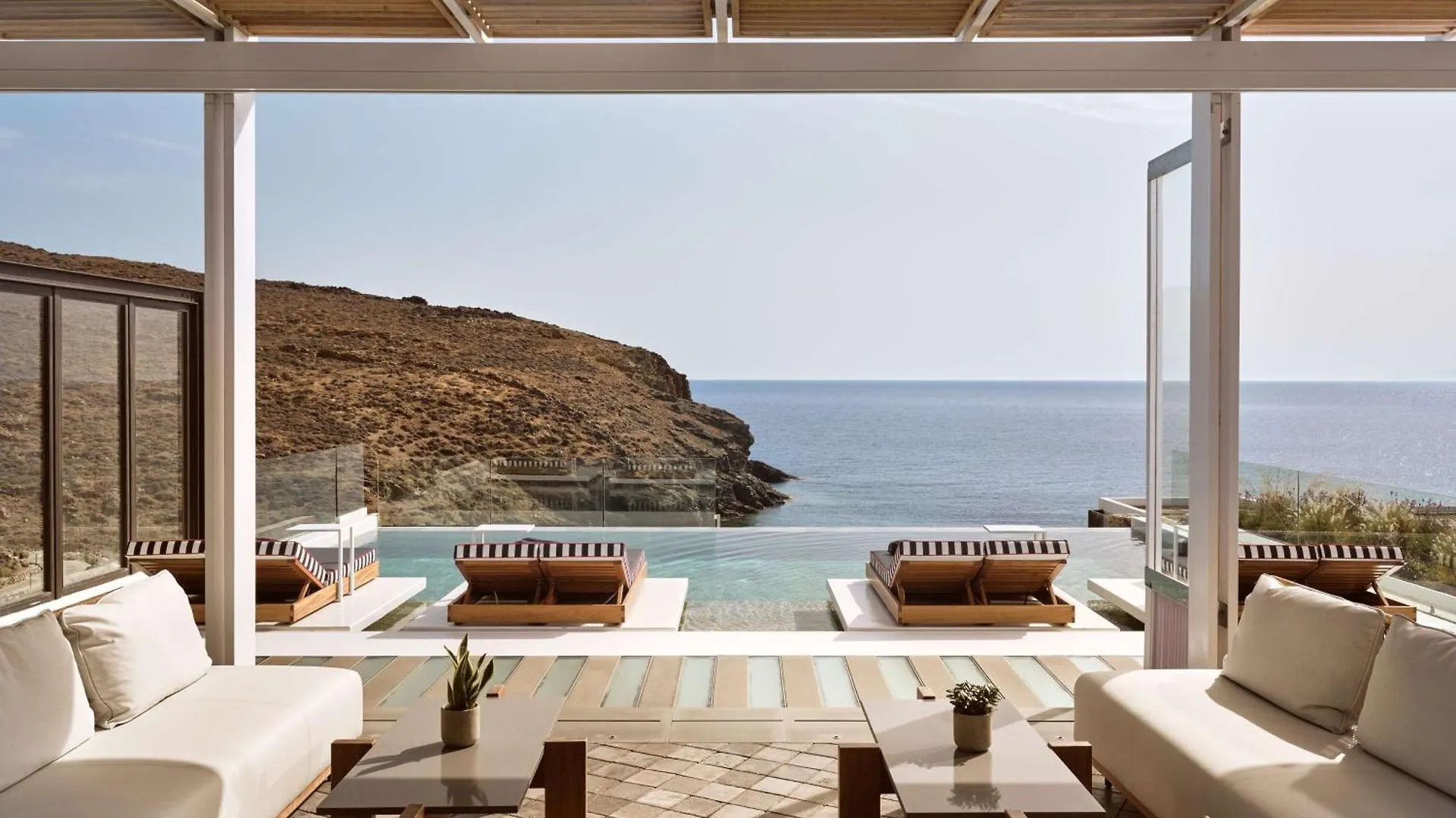 Semeli Coast Mykonos Curio Collection By Hilton Hotel Merchia Beach Grécia